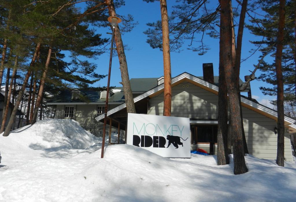 Monkey Rider Hotel Hakuba Kültér fotó