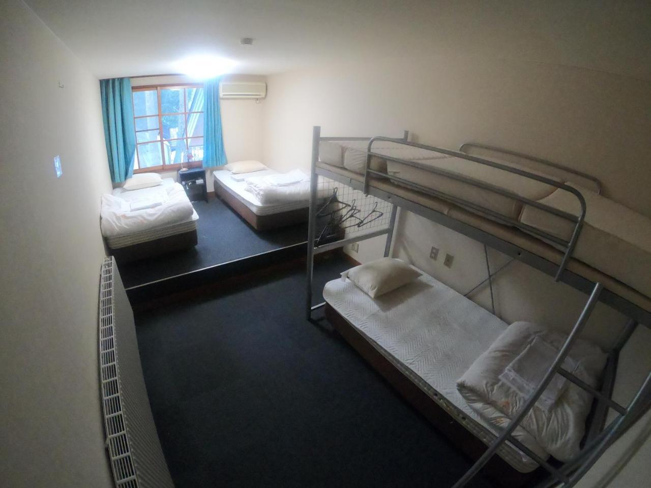 Monkey Rider Hotel Hakuba Kültér fotó