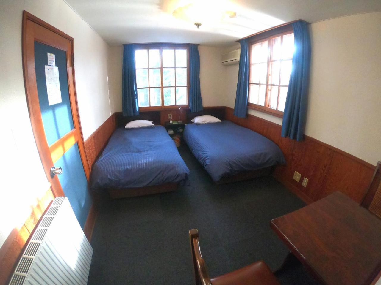 Monkey Rider Hotel Hakuba Kültér fotó