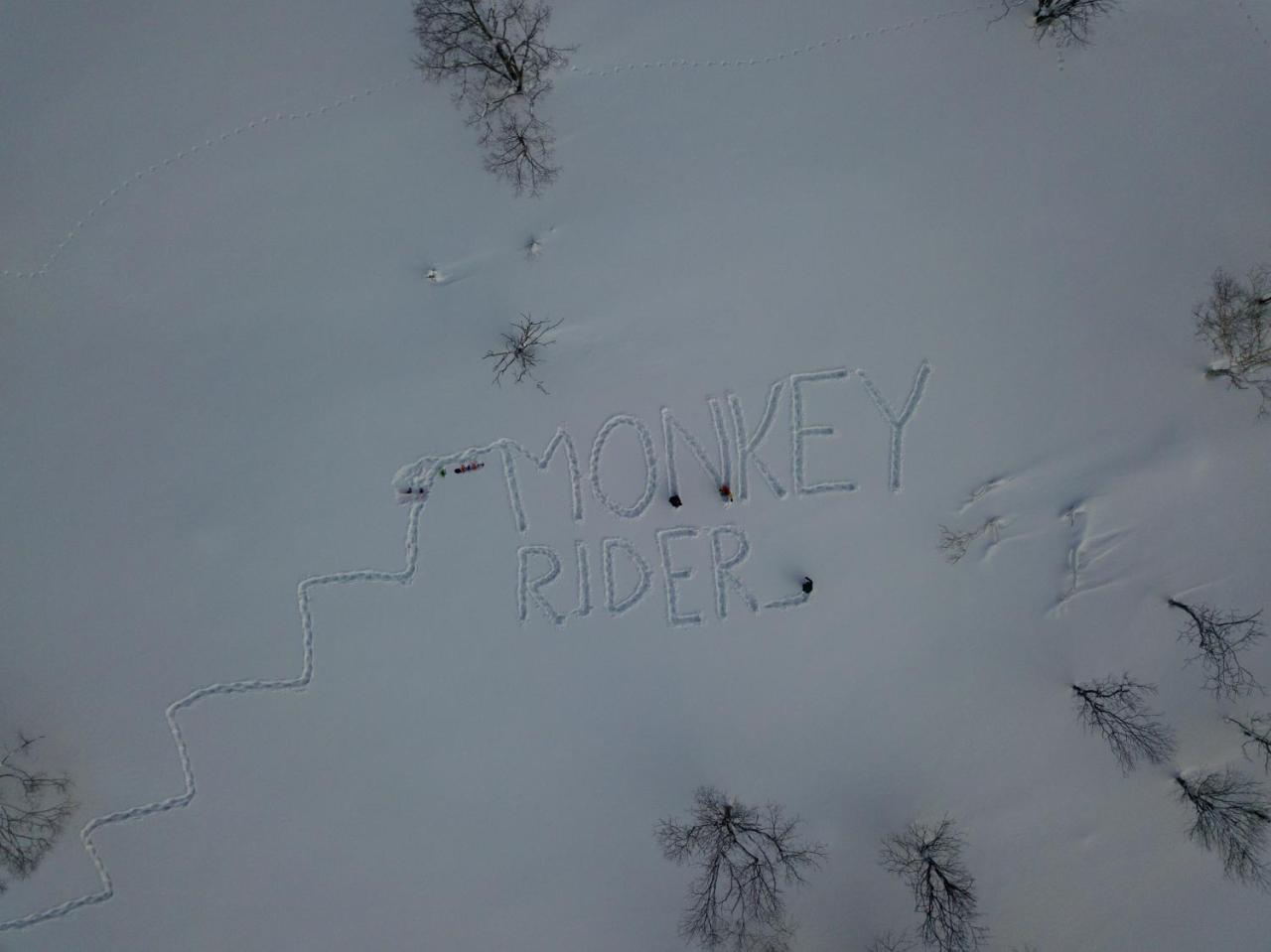 Monkey Rider Hotel Hakuba Kültér fotó