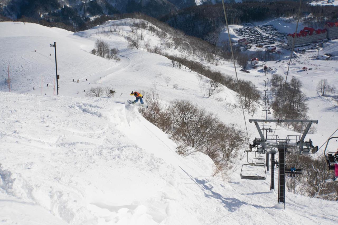 Monkey Rider Hotel Hakuba Kültér fotó